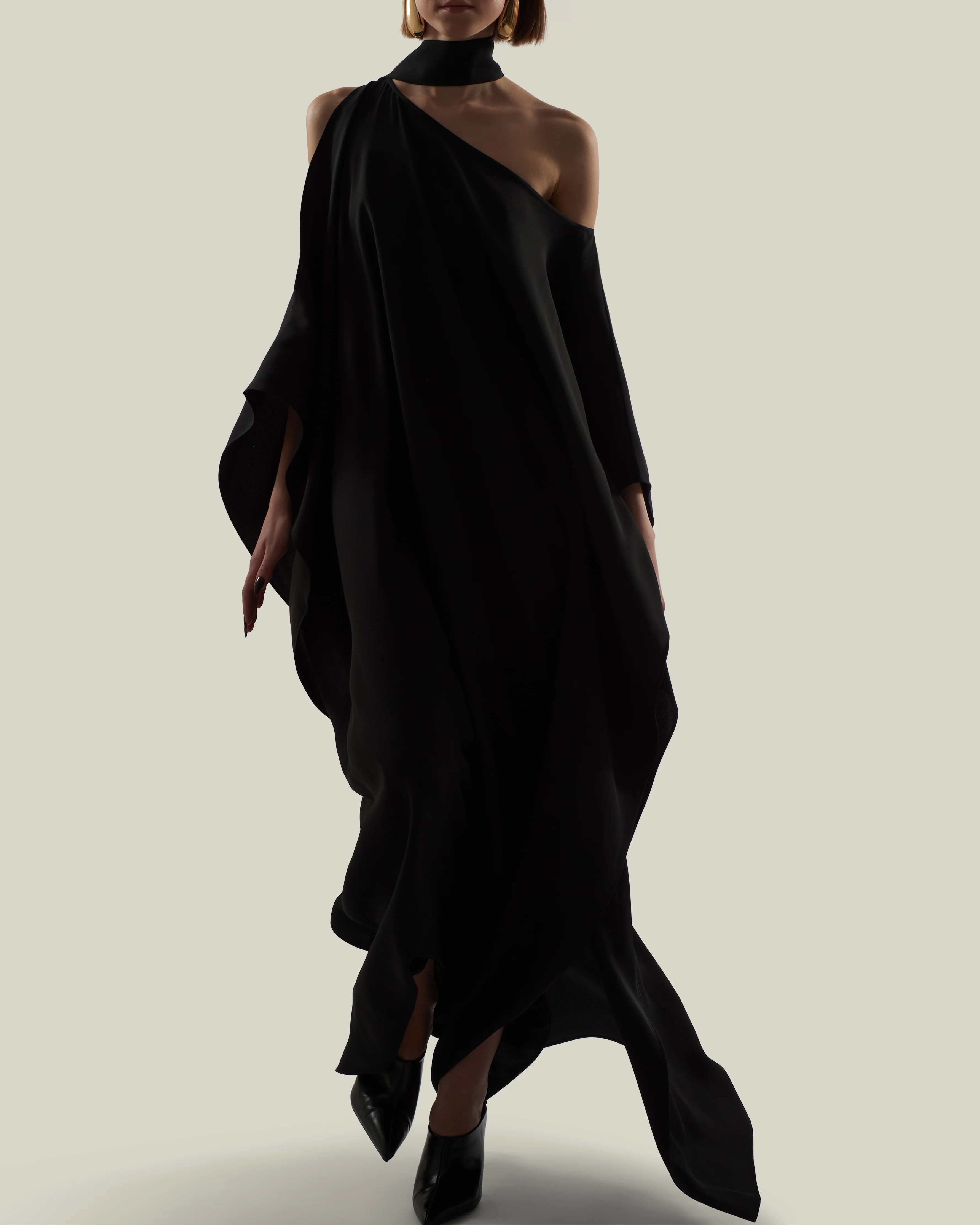 Barths Kaftan in Black - Image 5