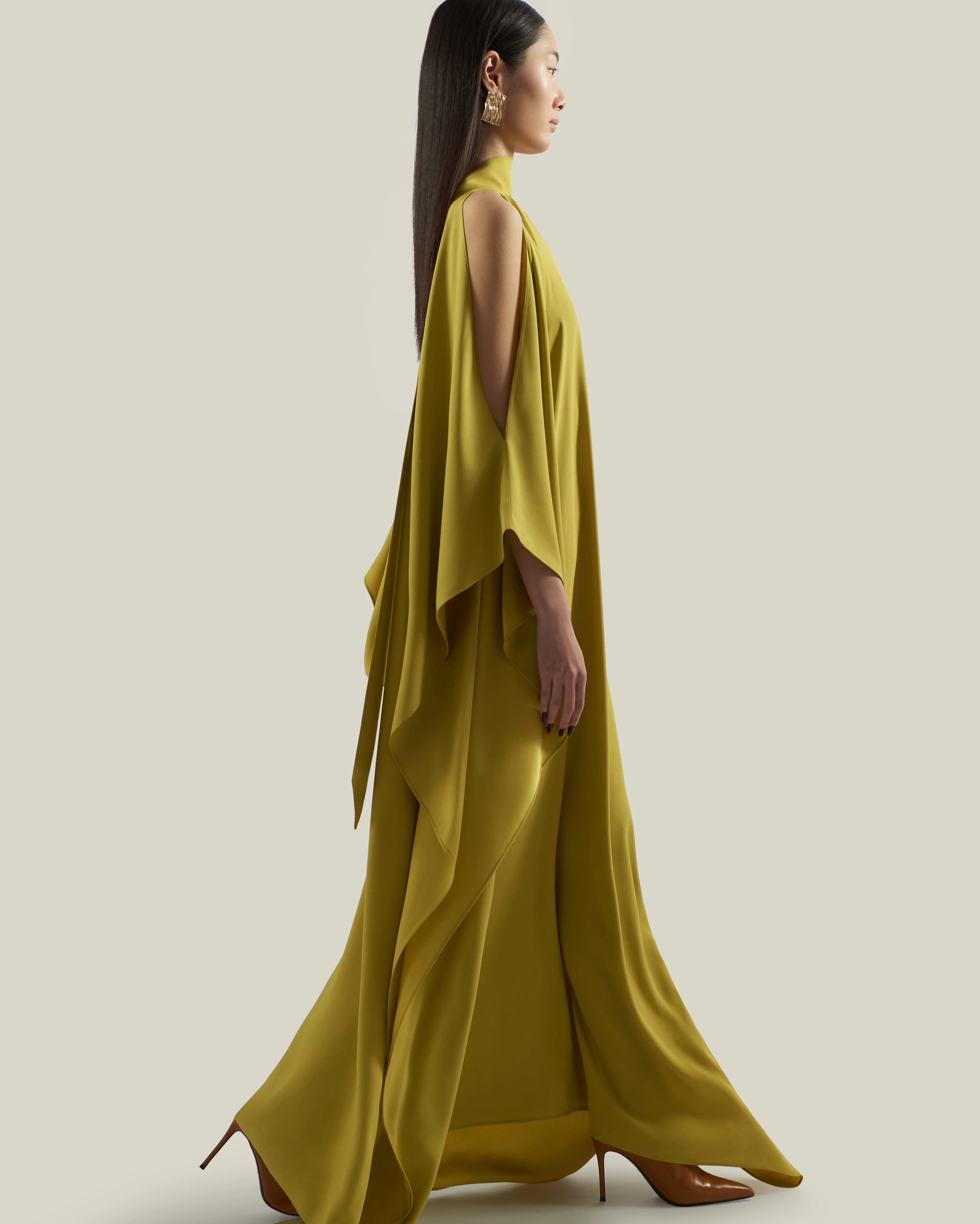 Barths Kaftan in Gold Kiwi - Image 5